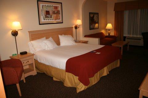 Express - By Ihg 2* Clermont