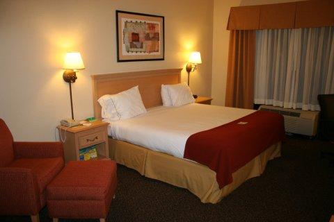 Express - By Ihg Hotel 2*
